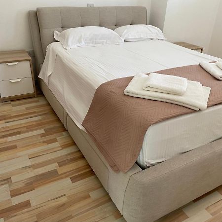 Modern Luxury Apartment In The Heart Of Nikosia Exterior foto