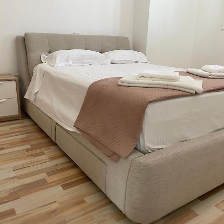 Modern Luxury Apartment In The Heart Of Nikosia Exterior foto